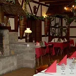 ホテル Restaurant Au Parc Des Cigognes 2*